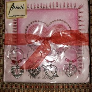 Valentine Love Cocktail napkins with wine charms